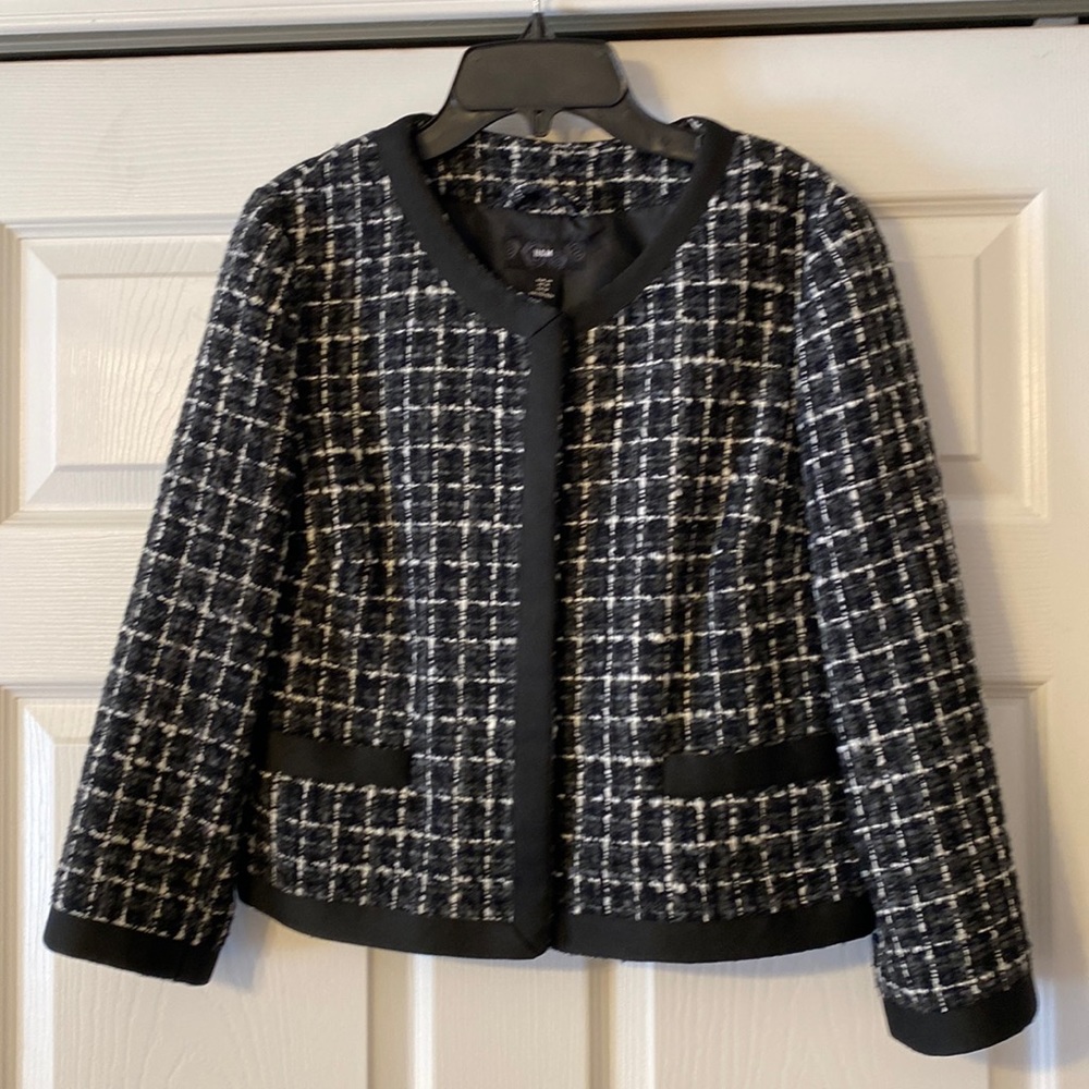 H&M Fully Lined 3/4 Sleeve Plaid Jacket.